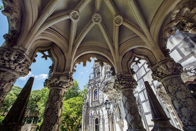 Pena Palace, Regaleira,Cascais Private Tour All Tickets Included - Sintra town free time, lunch and wandering without the pressure