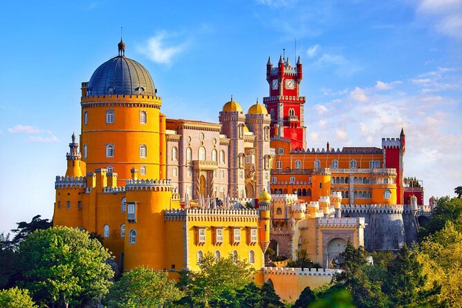 Pena Palace, Sintra, Roca Cape & Cascais on comfortable van - Key points before you go