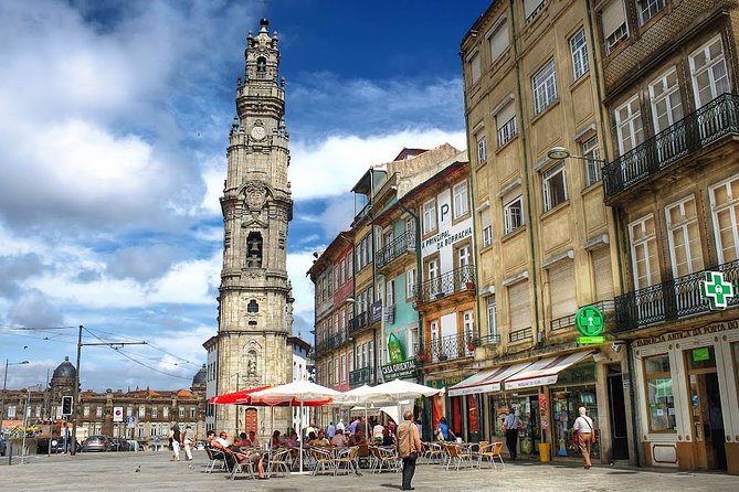 Porto and its charms - Tour from Lisbon - How your guide shapes the day, from ticket help to pacing