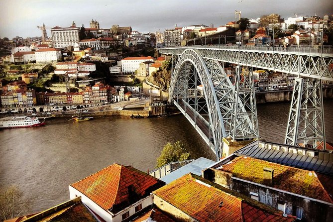 Porto, Aveiro and Costa Nova Private Tour From Lisbon - Miradouro Serra do Pilar: a short stop with big payoff