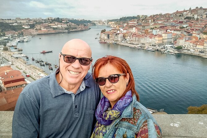 Porto Heritage & Wine: Exclusive Private Day Trip from Lisbon - Catedral do Porto and the gentle art of walking downhill