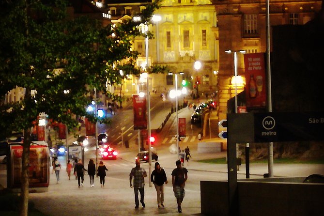 Porto Private Tour from Lisbon - Sao Bento Railway Station: the quick culture stop