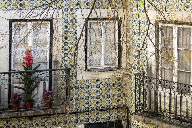 Private 4-hour city tour of Lisbon with driver & official guide w/ Hotel pick up - Baixa de Lisboa (Cidade Baixa): neoclassical streets and quick city-scale understanding