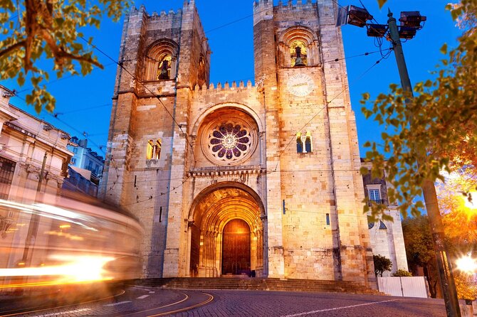 Private 4-Hour Lisbon City Highlights Tour by Tuktuk - Praça do Comércio and Chiado: the river-facing pivot from old to central