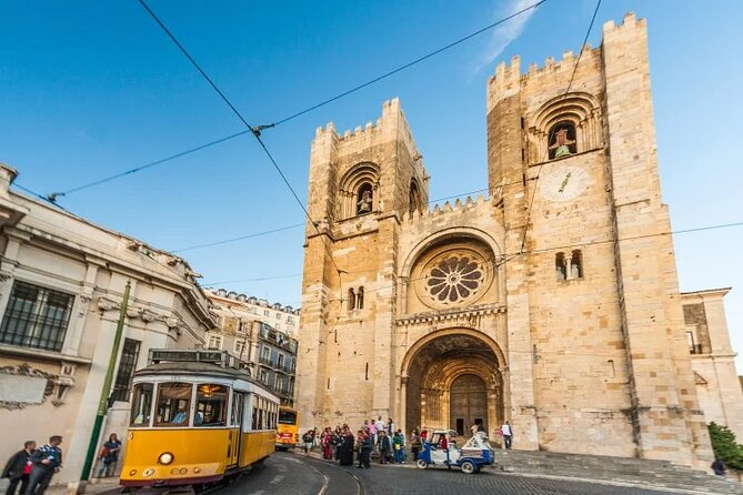 Private Eco Tuk Tuk Tour of Lisbon's Center Essential Landmarks - Sé Cathedral (Lisbon Cathedral) first stop: oldest church energy