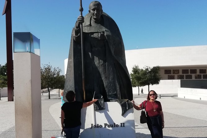 Private Half Day Tour to Fatima from Lisbon - Basilica of the Holy Trinity: A Modern Counterpoint at the End of the Walk