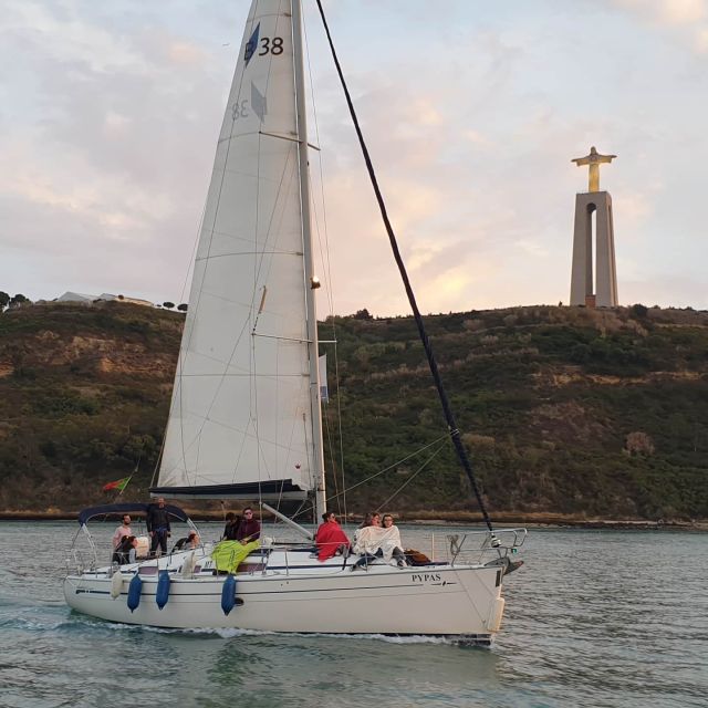 Private Lisbon Sightseeing Sailing Boat Tour with Locals - Key highlights at a glance