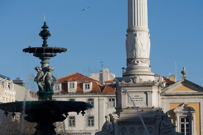 Private Lisbon Walking Tour - Where the tour begins: Praça dos Restauradores and Av. Liberdade