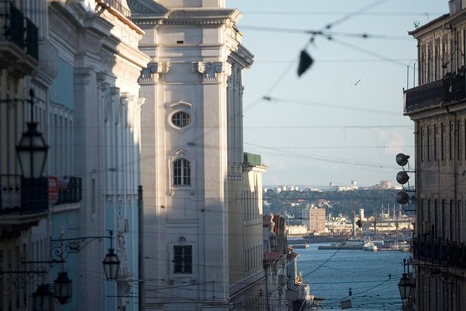 Private Lisbon Walking Tour with Premium Port Wine and Tapas Tasting - Should you book this private port and tapas tour?