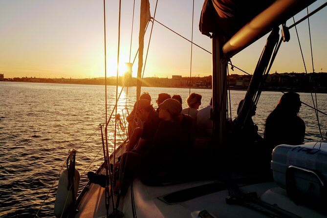 Private Relaxing Sunset Tour along the Tagus River - Private Sunset Views on the Tagus, From Doca de Santo Amaro