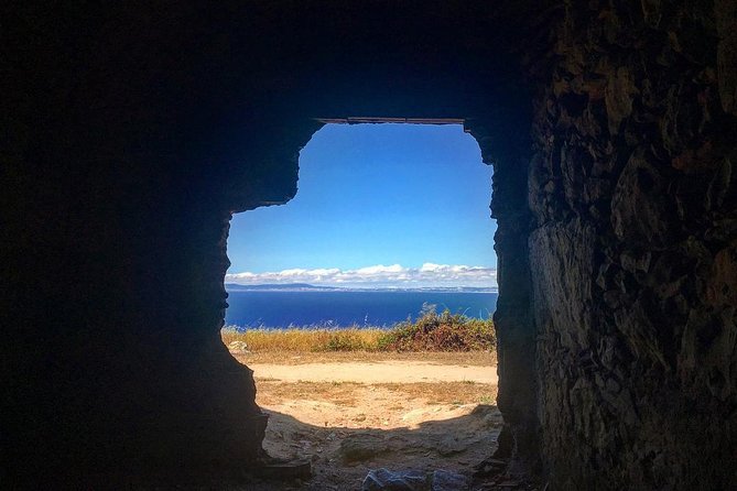 Private Safari Tour to Espichel Cape & West Coast Wild Beaches - Cabo Espichel by jeep: Portugal’s pilgrimage sanctuary and dinosaur footprints