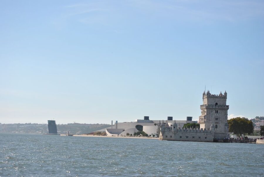Private Sailing Boat Tour Lisbon with a drink: 2 to 8 Hours - Duration Choices: How 2 to 8 Hours Changes the Feel of the Day
