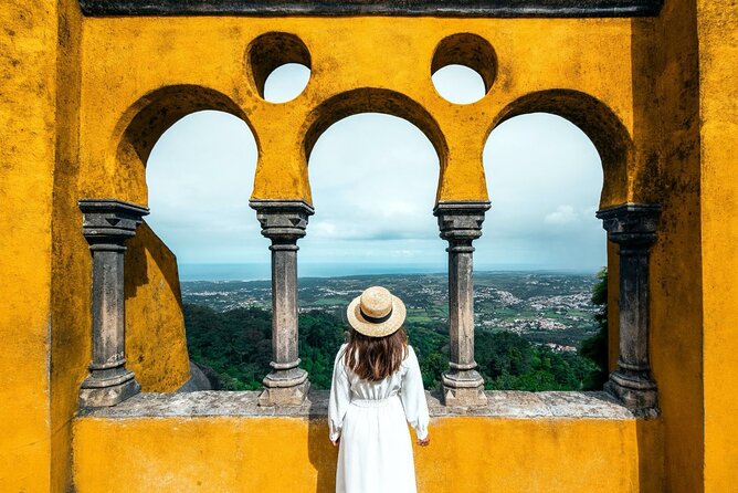 Private Sintra & Cascais Tour – Palaces, Wine & Views from Lisbon - Private pickup from Lisbon to Sintra, with comfort that matters