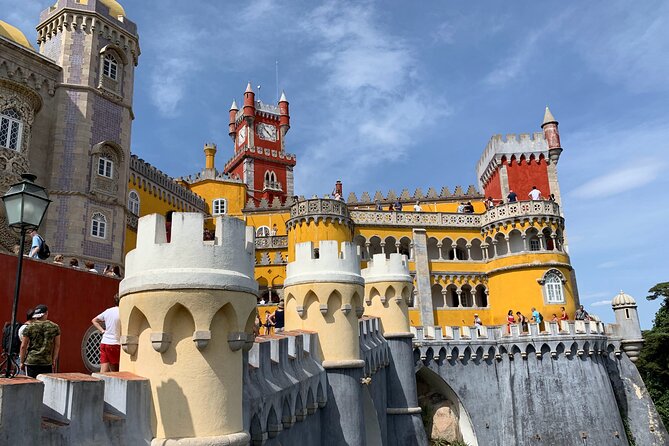 Private Sintra, Pena Palace and Cascais Day Tour - Sintra’s medieval center: use your time for wandering, not hunting