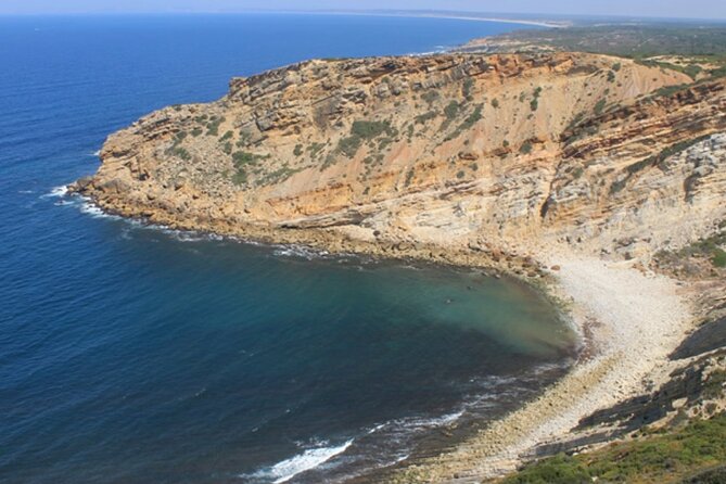 Private tour Arrábida, Sesimbra from Lisbon - São Filipe Fort and the suspended castle maintenance reality