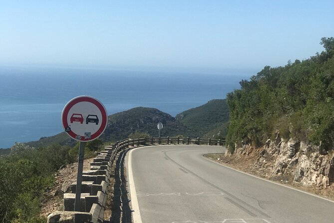Private tour Arrábida, Sesimbra from Lisbon - Setúbal lunch break: use the time well
