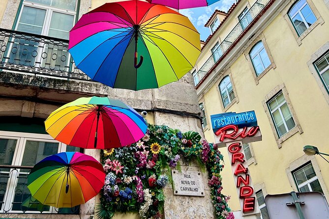 Private Tour DE Tuk Tuk Chiado and Bairro Alto in Lisbon - The Palace of Saint Benedict: where Lisbon makes decisions