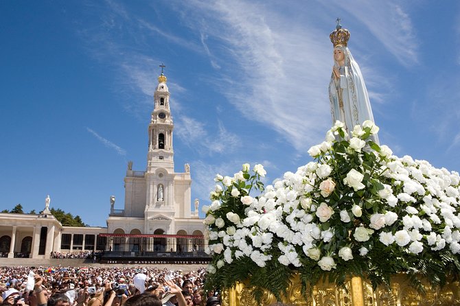Private tour for 1 to 8 people: Fátima, Batalha, Nazaré and Óbidos - Price and Value: What $144.18 Per Person Really Buys
