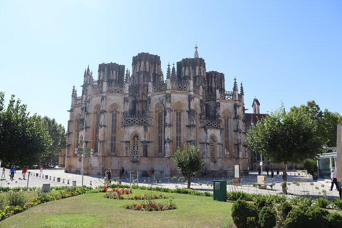 Private Tour from Lisbon to Porto – Your Journey, Your Adventure! - Coimbra’s university world: Mondego River and student city vibes