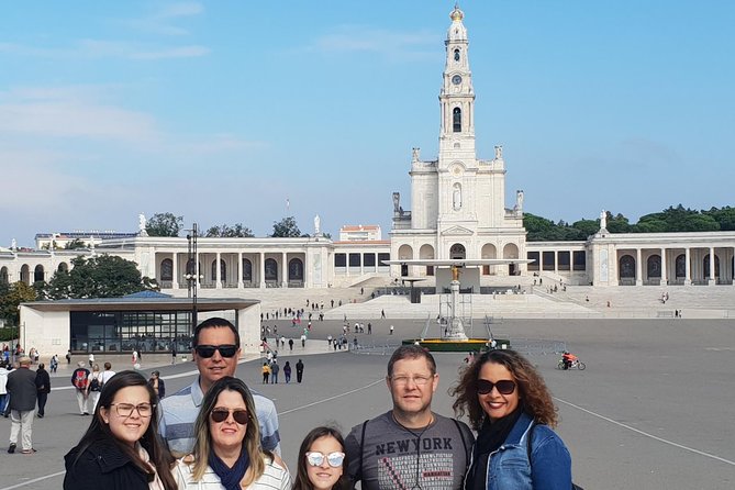 Private Tour Full Day Fátima - Porto - Óbidos - from Lisbon - Óbidos village and the ginjinha stop