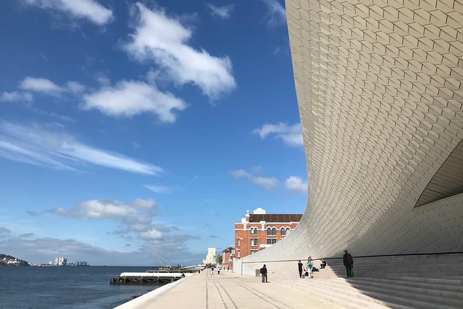 Private tour Lisbon - full day - Lisbon Cathedral at Largo da Sé: A 12th-Century Anchor