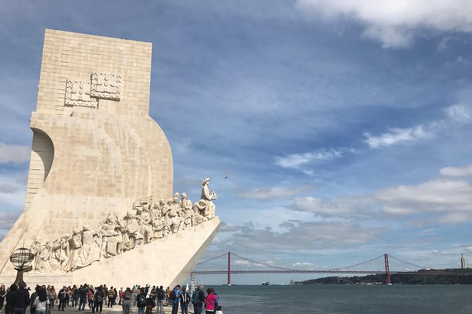 Private tour Lisbon - full day - Alfama: Old Streets, Real Atmosphere, and Fado Culture