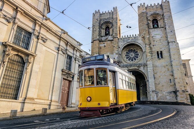 Private Tour of Splendid Lisbon - Medieval Lisbon without the confusing jump cuts