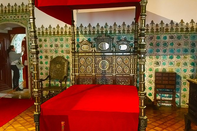 Private tour Portugal 3 days from Lisbon - Day 2: Sintra and the west coast, where the views do the talking