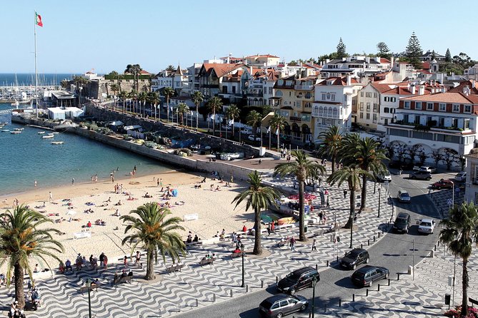 Private Tour - Sintra and Cascais(Luxury) - Cascais center plus Guincho Beach lunch with an ocean view