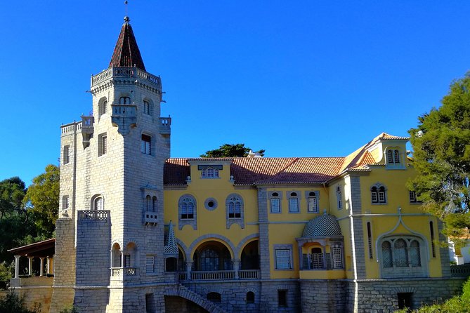 Private tour through the Romantic Sintra & Amazing Cabo da Roca & Cascais - Stop at Pena Palace Park, Then Moorish Castle Views
