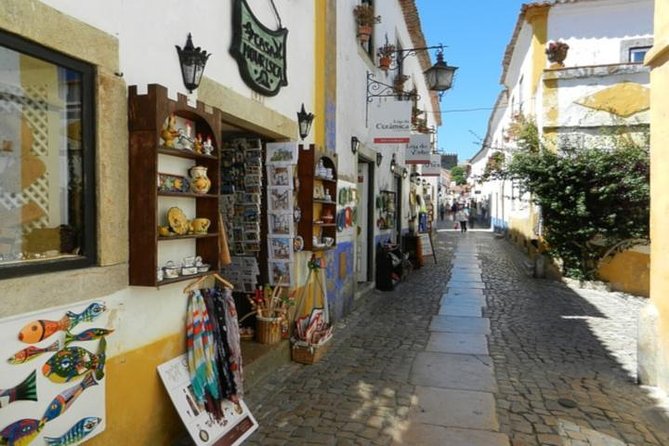 Prívate tour to Fátima, Batalha, Nazaré and Óbidos - The Guides Make This or Break It: What You Can Expect from the Day