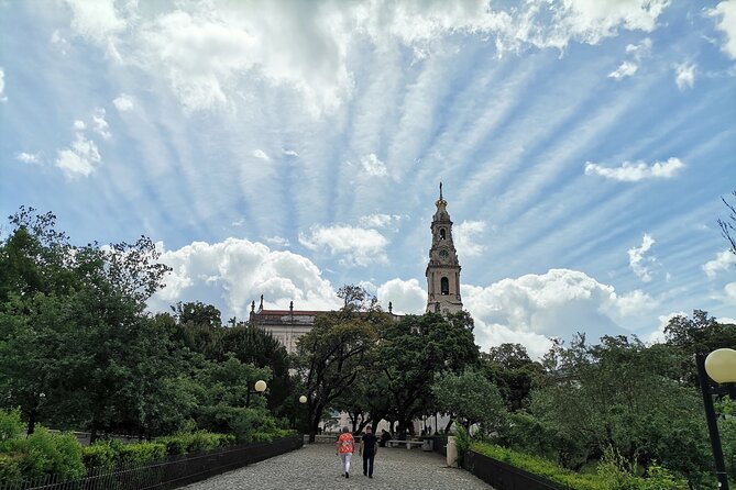 Private Tour to Fatima from Lisbon - Stop 1: Basilica of Our Lady of the Rosary of Fatima