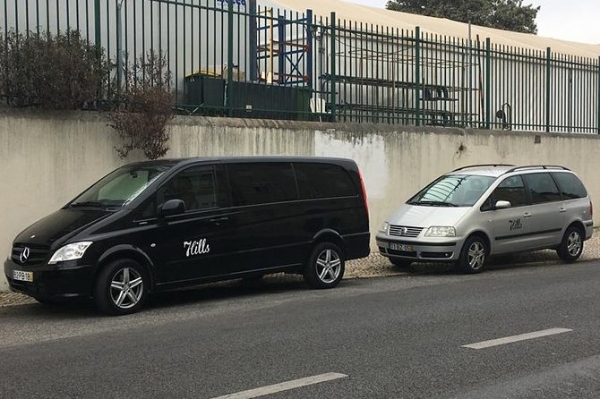 Private Transfer from/to Lisbon Airport to City Centre - English Support and Local Tip Time (Without Extra Tour Stuff)