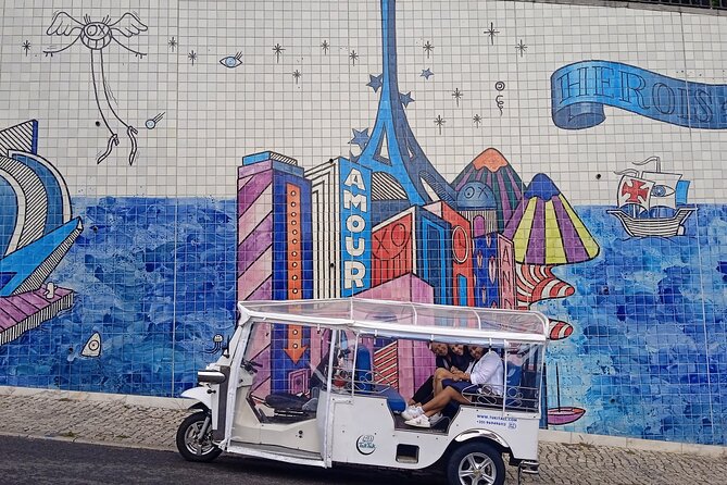 Private Tuk Tuk of the Old Town Lisbon and Street Art Highlights - Portas do Sol and Senhora do Monte: views plus street art context