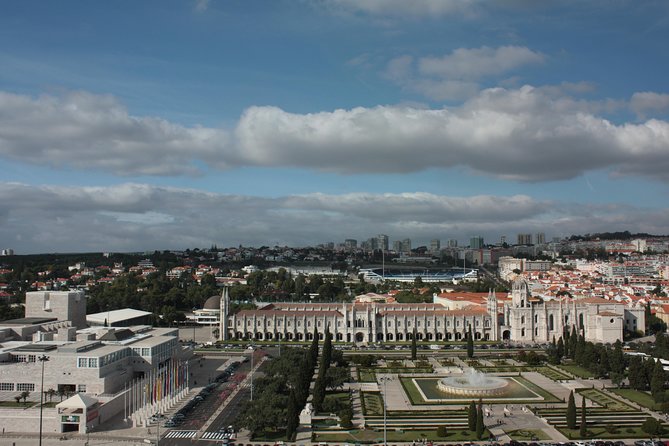 Private Walking Tour in Belém & Visit Tropical Garden - Tropical Garden in Belém for a Breather by the River