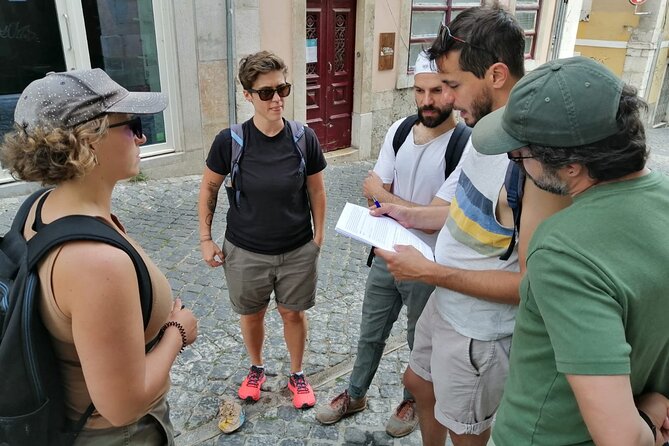Queer Lisbon - A Treasure Hunt in LGBT History - Drag, Lesbian Institutions, and the Fun of Specific Stories