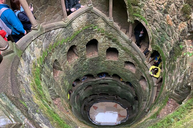 Quinta da Regaleira and Visit to Sintra Private Half Day Tour - Centro Historico de Sintra: sweets, icons, and why Sintra feels different
