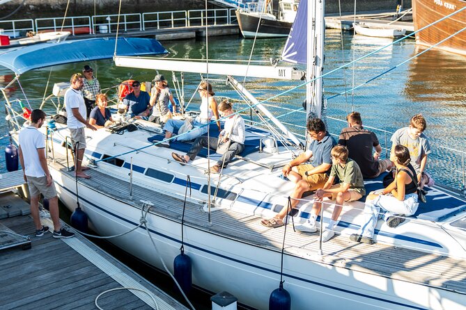 Romantic Private Sailboat in Lisbon for couples - Timing: Choosing a Departure Time That Fits Your Day