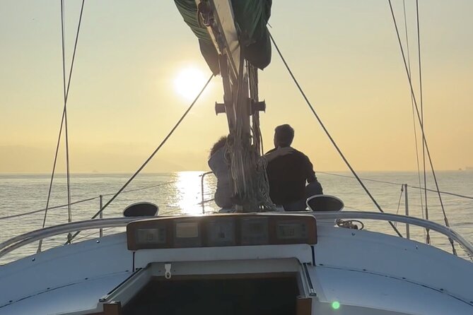 Romantic Sunset Sailing Experience in Lisbon - Why this Lisbon sunset sail works so well
