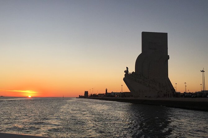 Sailboat Tour in Lisbon with drinks included | Morning and Sunset - The 2-hour pace: what it feels like and who it suits