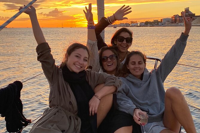 Sailing tour to the sunset in Lisbon - Small-Group Quality: Friendly Crew, Good Info, and the Dolphin Bonus