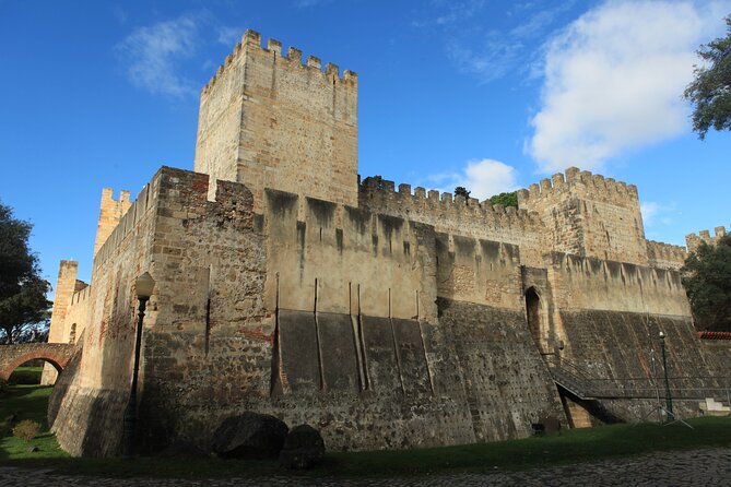 Sao Jorge Castle Guided Tour in Lisbon - Skip-the-line entry and what you get for your money