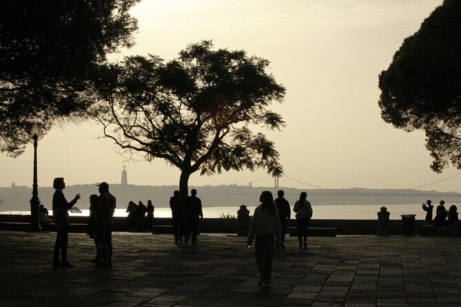 Sao Jorge Castle Guided Tour in Lisbon - Stairs, rain, and pacing: how to plan your comfort