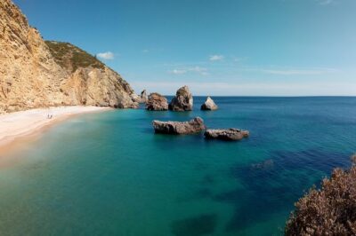 Sesimbra Wild Beach Tour from Lisbon