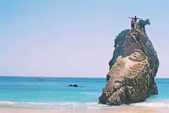 Sesimbra Wild Beach Tour from Lisbon - Transportation and the small-group effect