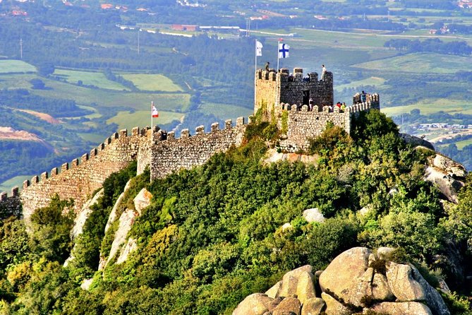 Simply Private and Family Portugal Tours knowing and Visiting What You Want - Getting picked up at 9:00 and planning the right time length