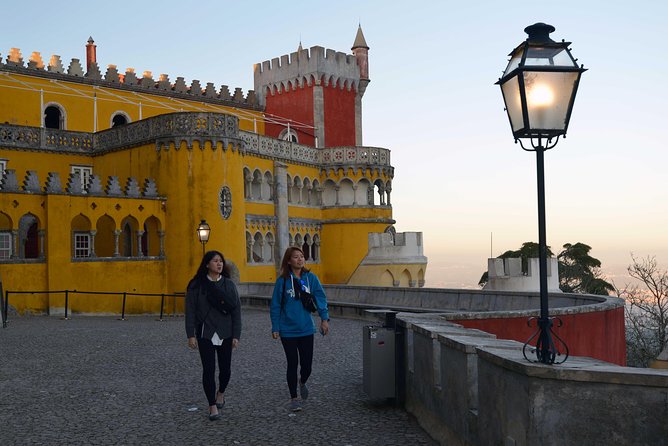 Sintra and Cascais Full Day Private Tour from Lisbon - Cascais Vila de Cascais: Portuguese Riviera energy with sea-level charm