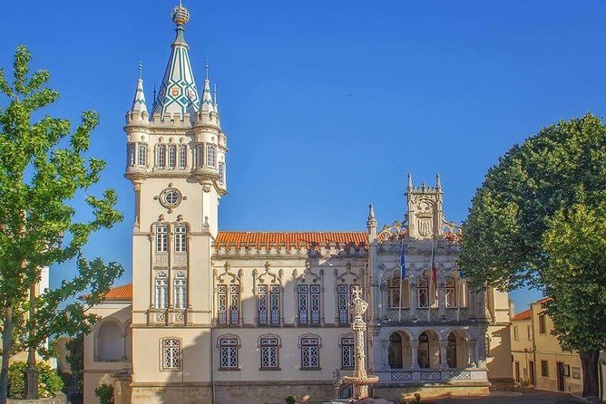 Sintra And Cascais Full-Day Tour with Local Guide - What the Small Group Size Really Changes