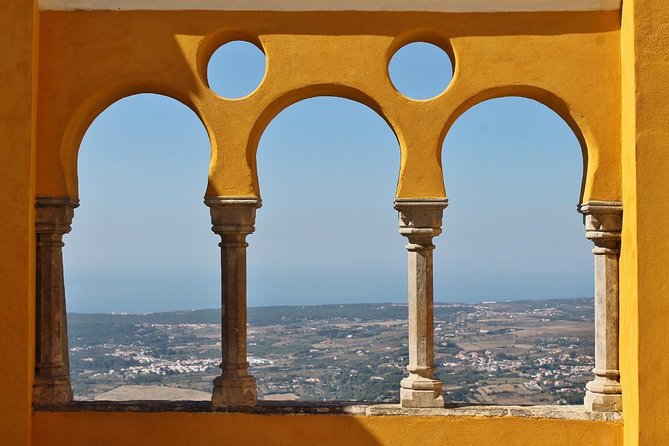 Sintra and Cascais Private Sightseeing Tour - Where you meet your guide in Lisbon, and why it sets the tone
