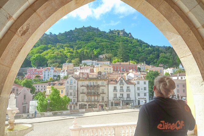 Sintra Essentials from Lisbon - Wandering the historic center and tasting Sintra’s pastry moment